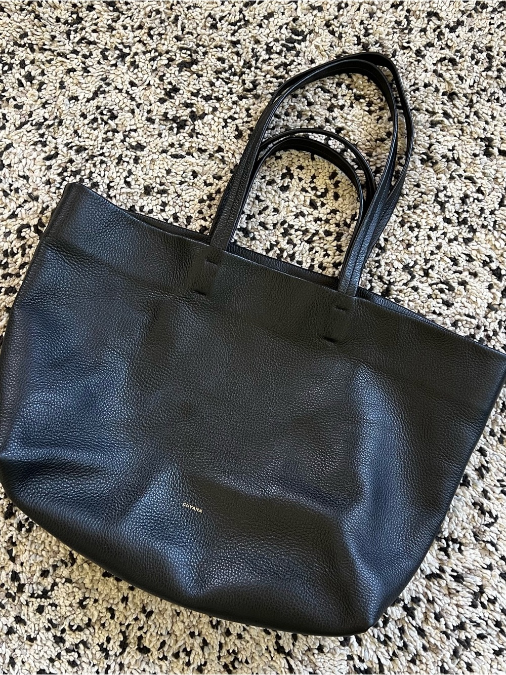 Cuyana Small Easy Tote Pebbled Leather Black - Picture 4 of 15